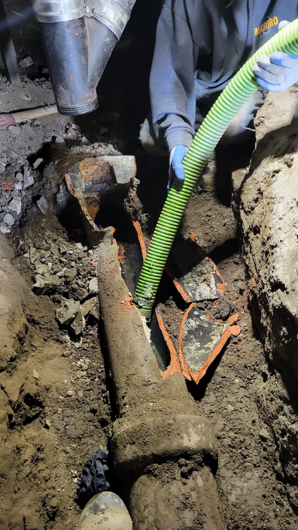 SOS Drain + Débouchage, nettoyage, réparation & modification du système d'égout
